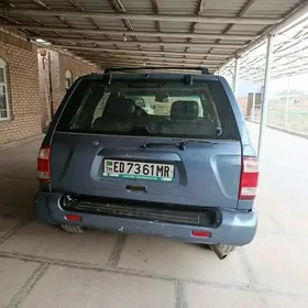 Nissan Pathfinder 2002