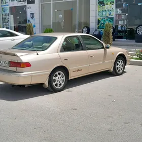 Toyota Camry 1999