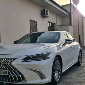 Lexus ES 350 2019