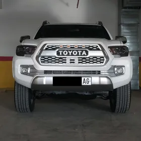 Toyota Tacoma 2017