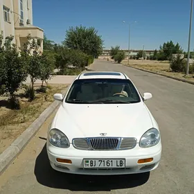Daewoo Leganza 2001