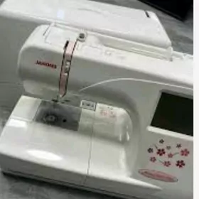 Janome 370 E