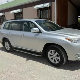 Toyota Highlander 2013