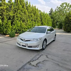 Toyota Camry 2013