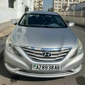 Hyundai Sonata 2011