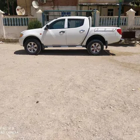 Mitsubishi L200 2007