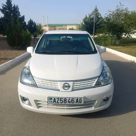 Nissan Versa 2010