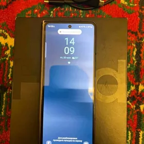 Galaxy Z Fold 4