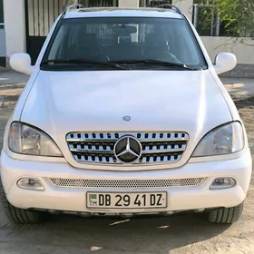 Mercedes-Benz ML400 1999