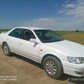 Toyota Camry 2001