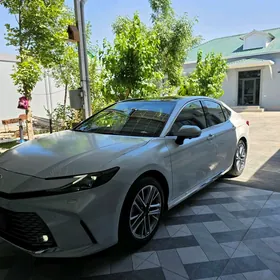 Toyota Camry 2024