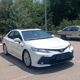 Toyota Camry 2022