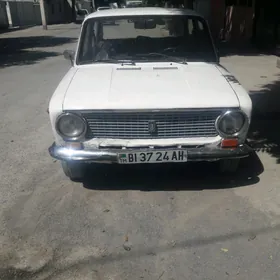 Lada 2104 1985