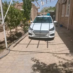 Hyundai Accent 2021