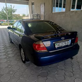Toyota Camry 2004