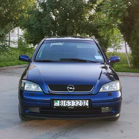 Opel Astra 2004