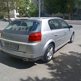 Opel Signum 2003