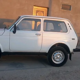 Lada Niva 2002