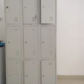 Demirden şkaf