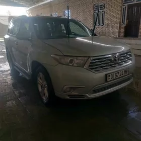 Toyota Highlander 2012