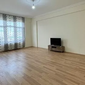 GURTLY 4 KOMNAT LIFTLI