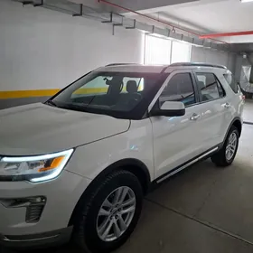 Ford Explorer 2018