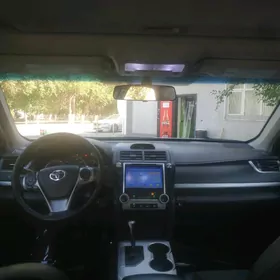 Toyota Camry 2013