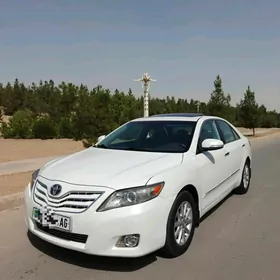 Toyota Camry 2011