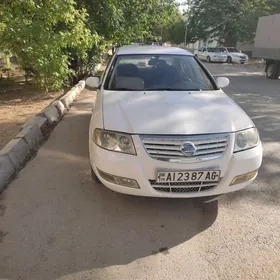 Nissan Sunny 2010