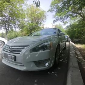 Nissan Altima 2013