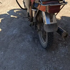 Iž Planeta 5 2002
