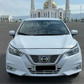 Nissan Versa 2023