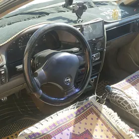 Opel Vectra 1990
