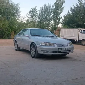 Toyota Camry 2000