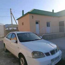 Daewoo Lacetti 2003