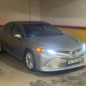 Toyota Camry 2020