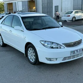 Toyota Camry 2004