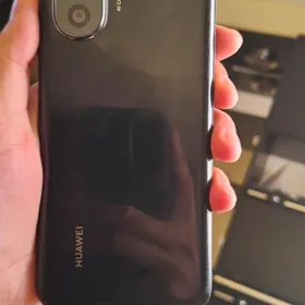 Huawei Nova Y70