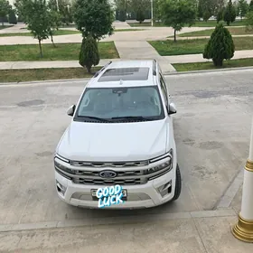 Ford Expedition 2022