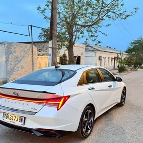 Hyundai Elantra 2021