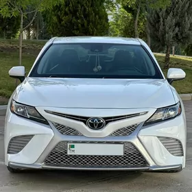 Toyota Camry 2020