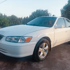 Toyota Camry 2000