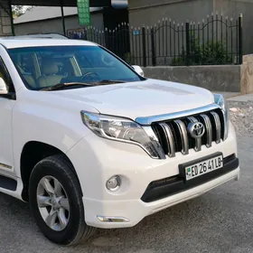 Toyota Land Cruiser Prado 2012