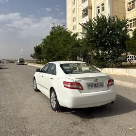 Toyota Camry 2011