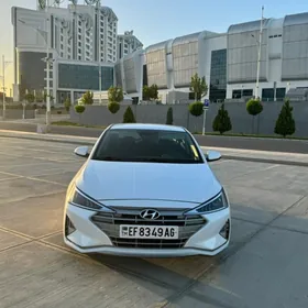 Hyundai Elantra 2020