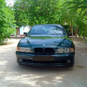 BMW E39 2000