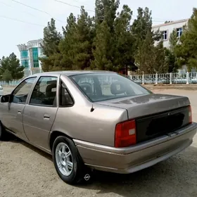 Opel Vectra 1989