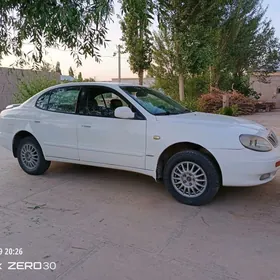 Daewoo Leganza 1999