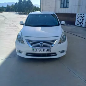 Nissan Versa 2013