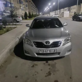 Toyota Camry 2010